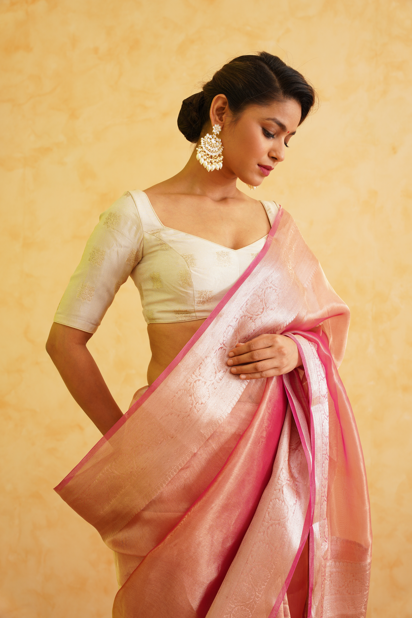 Gulabi Pink Pure Tissue Handloom Banarasi Saree