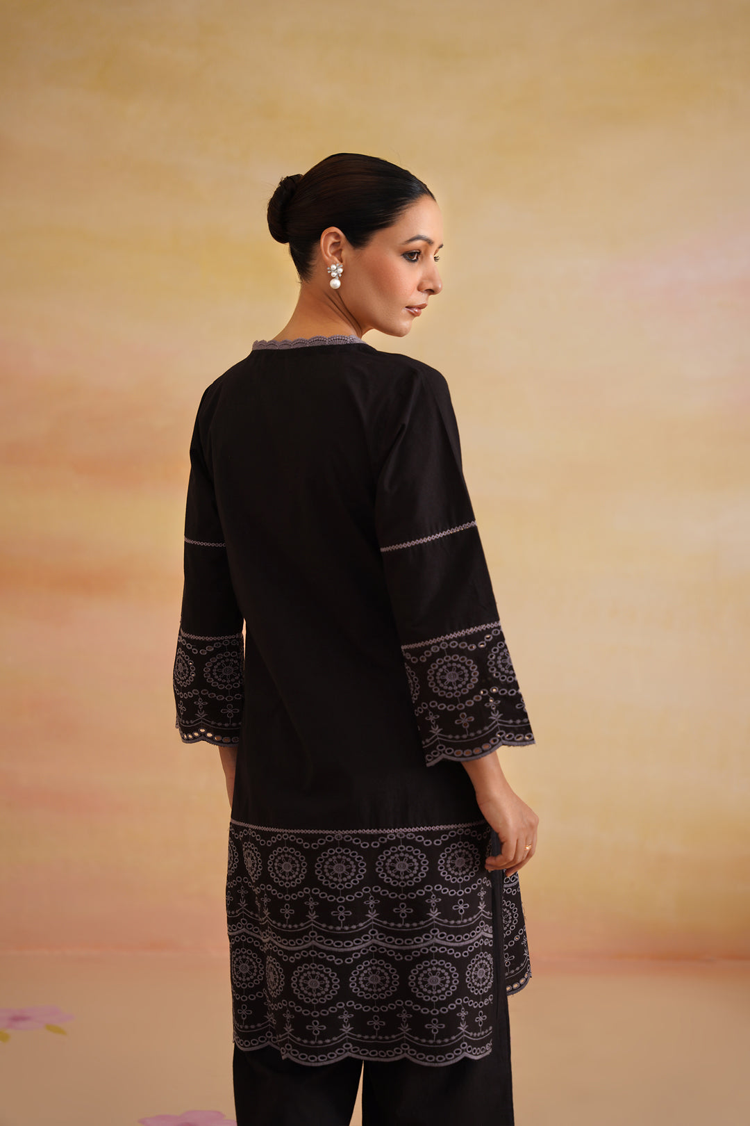 Tara Black Kurta