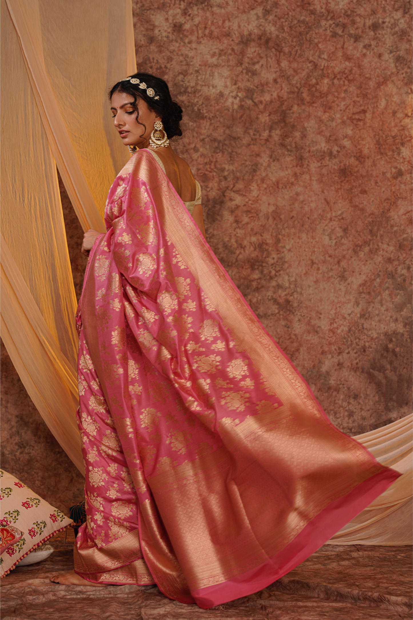 Pink Pure Katan Silk Handloom Banarasi Saree.