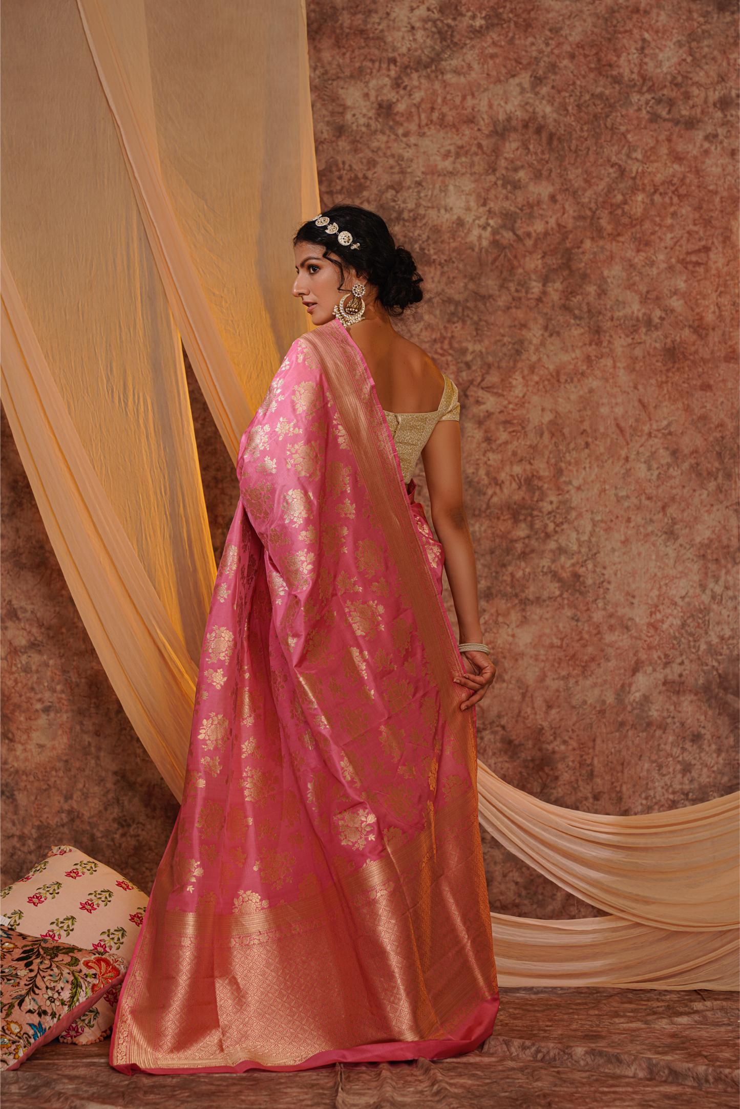 Pink Pure Katan Silk Handloom Banarasi Saree.