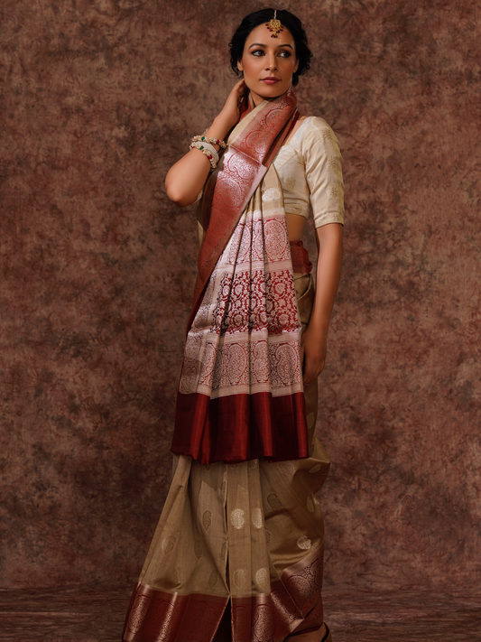 Cream and Maroon Pure Katan Silk Kadiyal Handloom Banarasi Saree.