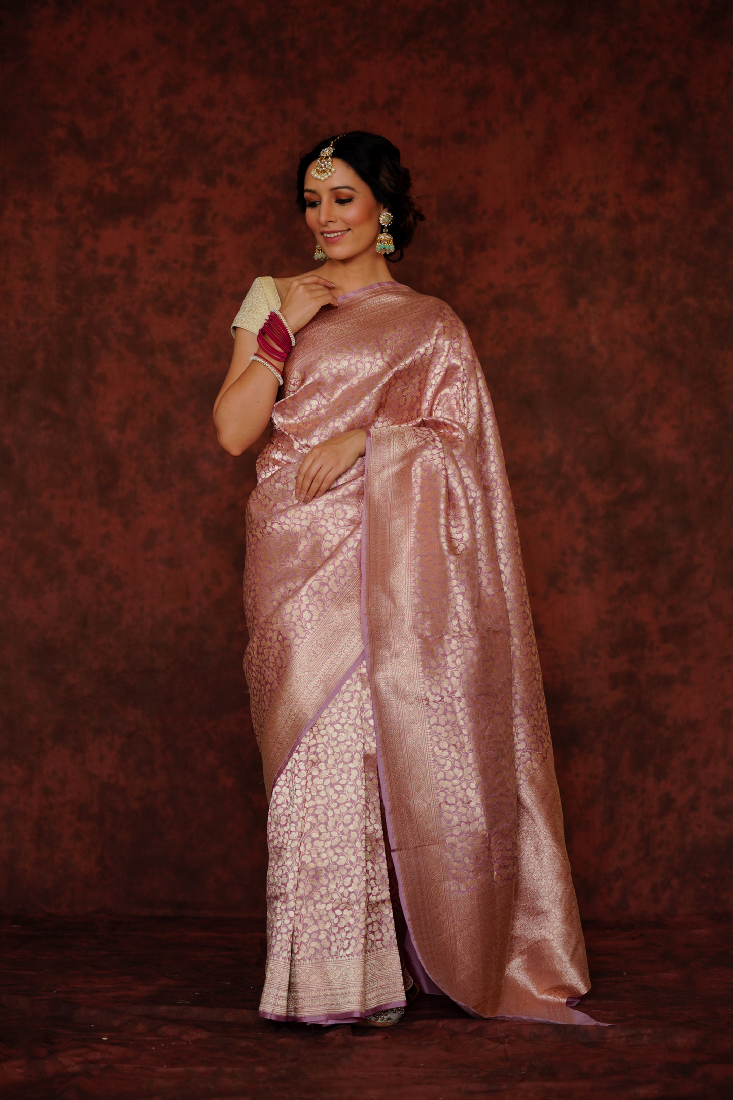 Lilac Pure Katan Silk Handloom Banarasi Saree.