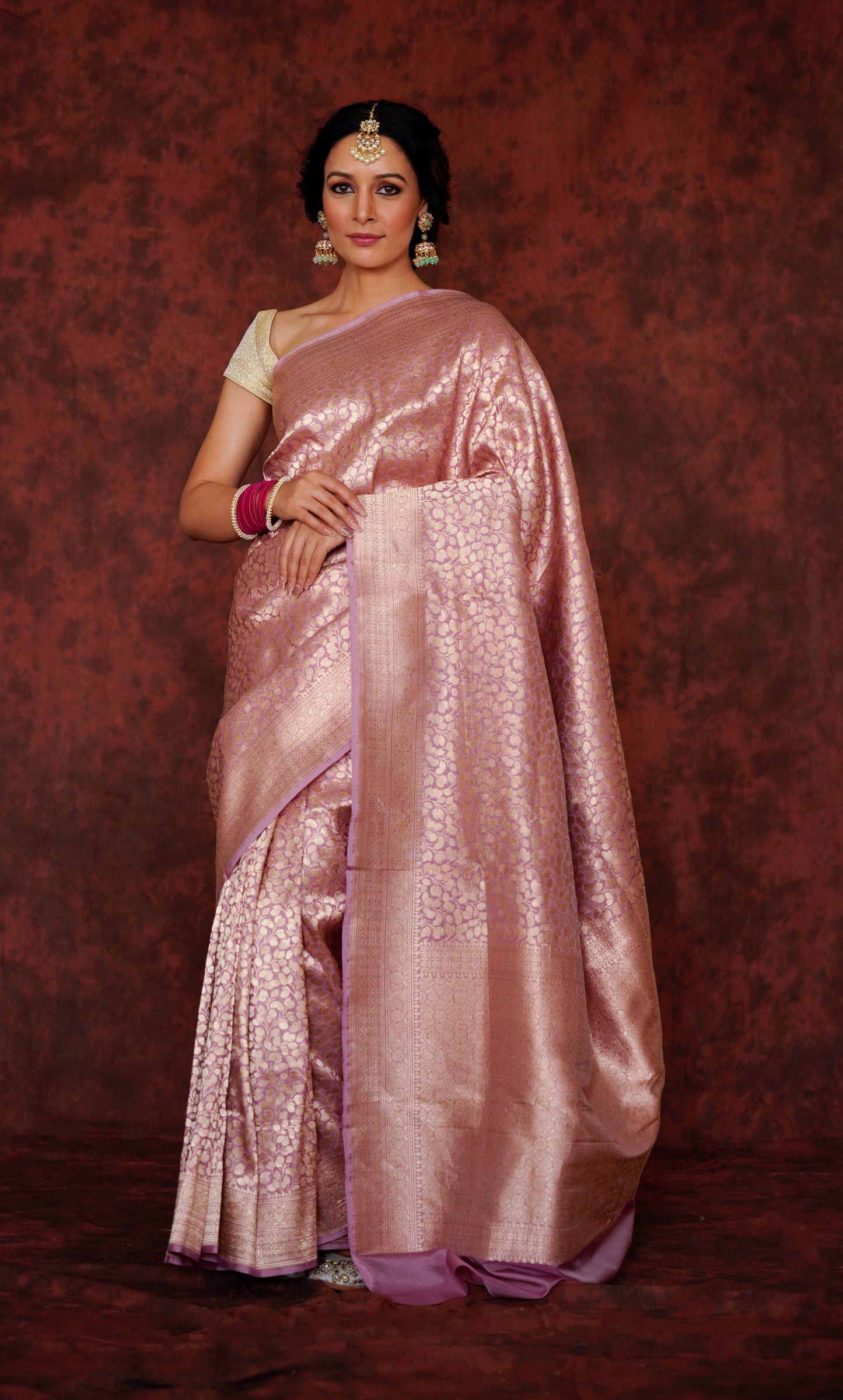 Lilac Pure Katan Silk Handloom Banarasi Saree.