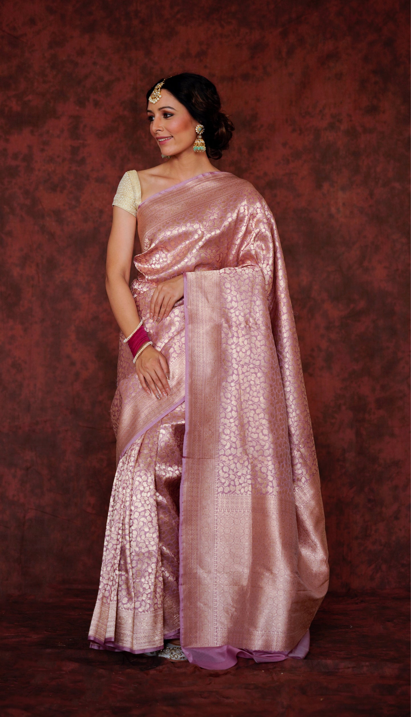 Lilac Pure Katan Silk Handloom Banarasi Saree.