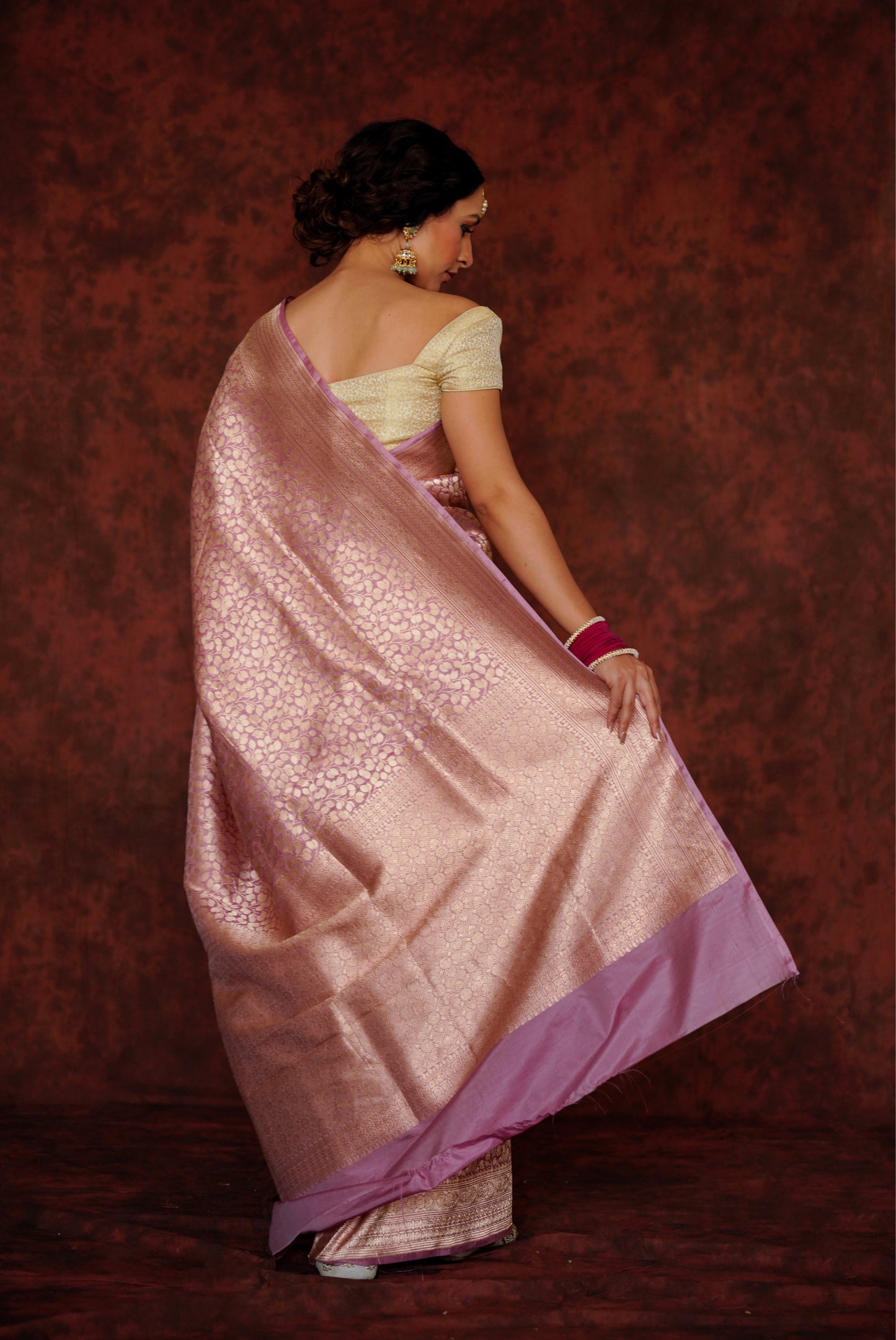 Lilac Pure Katan Silk Handloom Banarasi Saree.