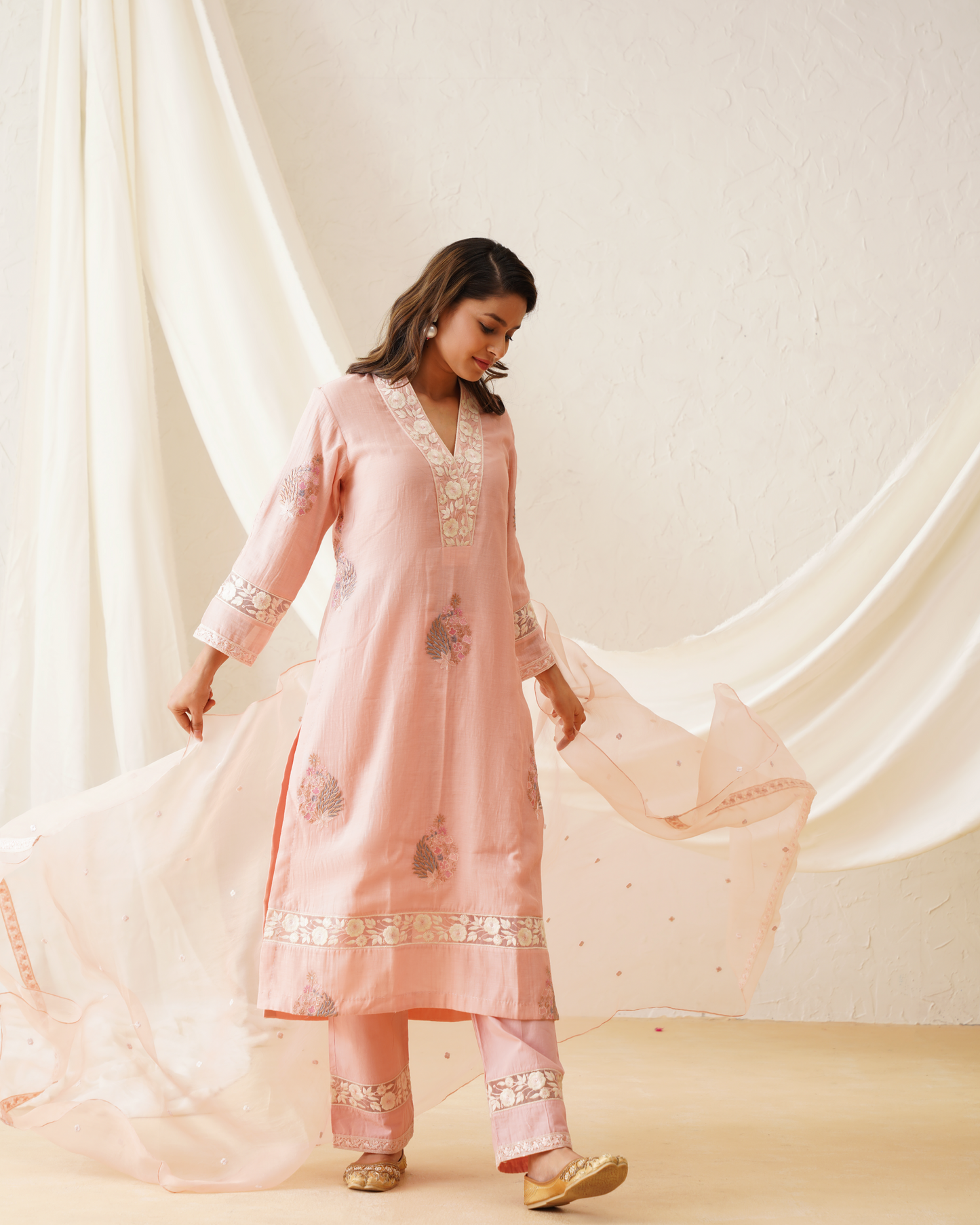 Gardenia Dreams Kurta Set