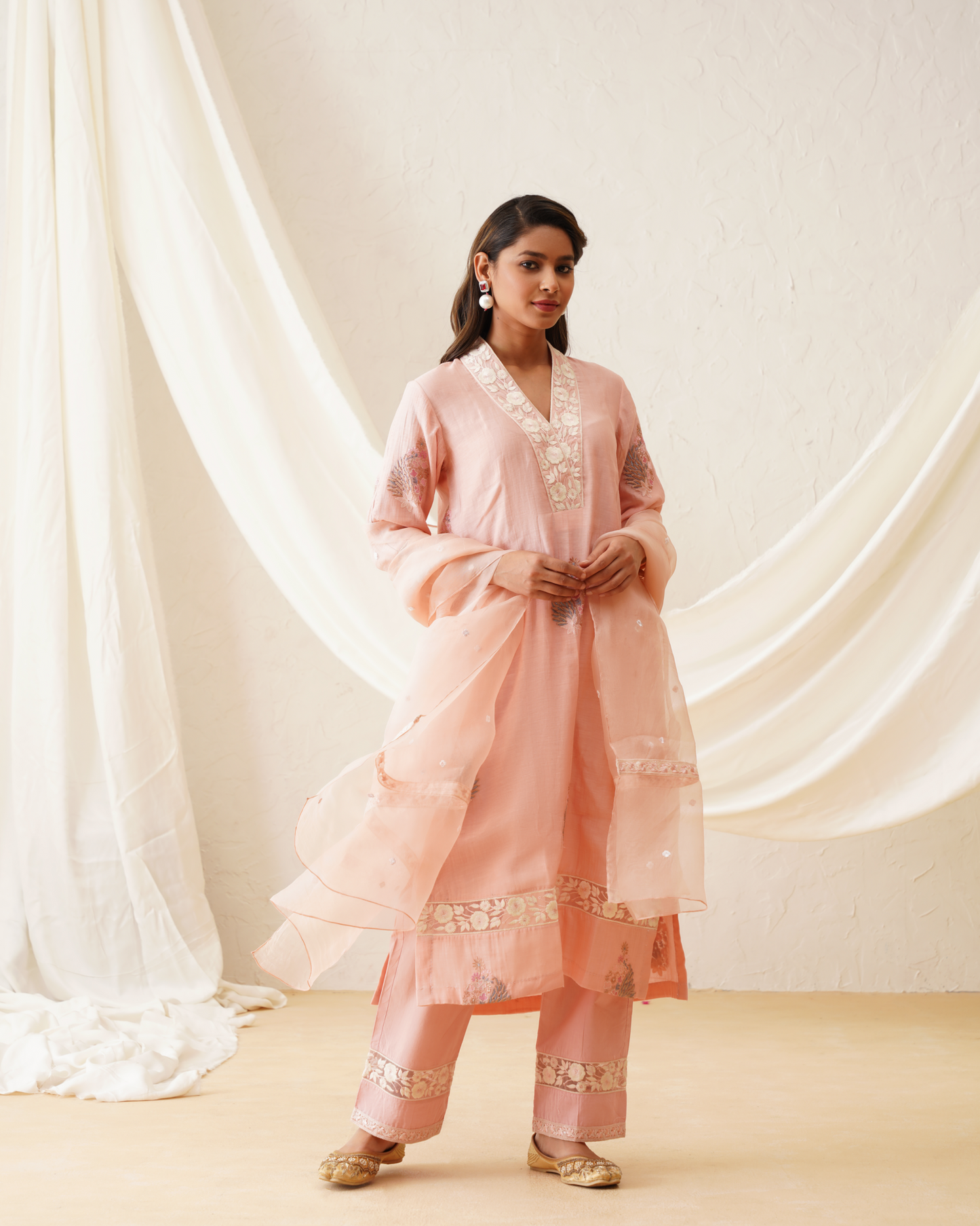 Gardenia Dreams Kurta Set