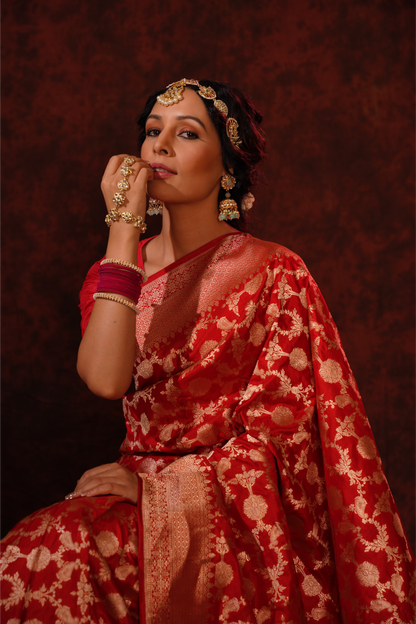 Red Surkh Pure Katan Silk Handloom Banarasi Saree.