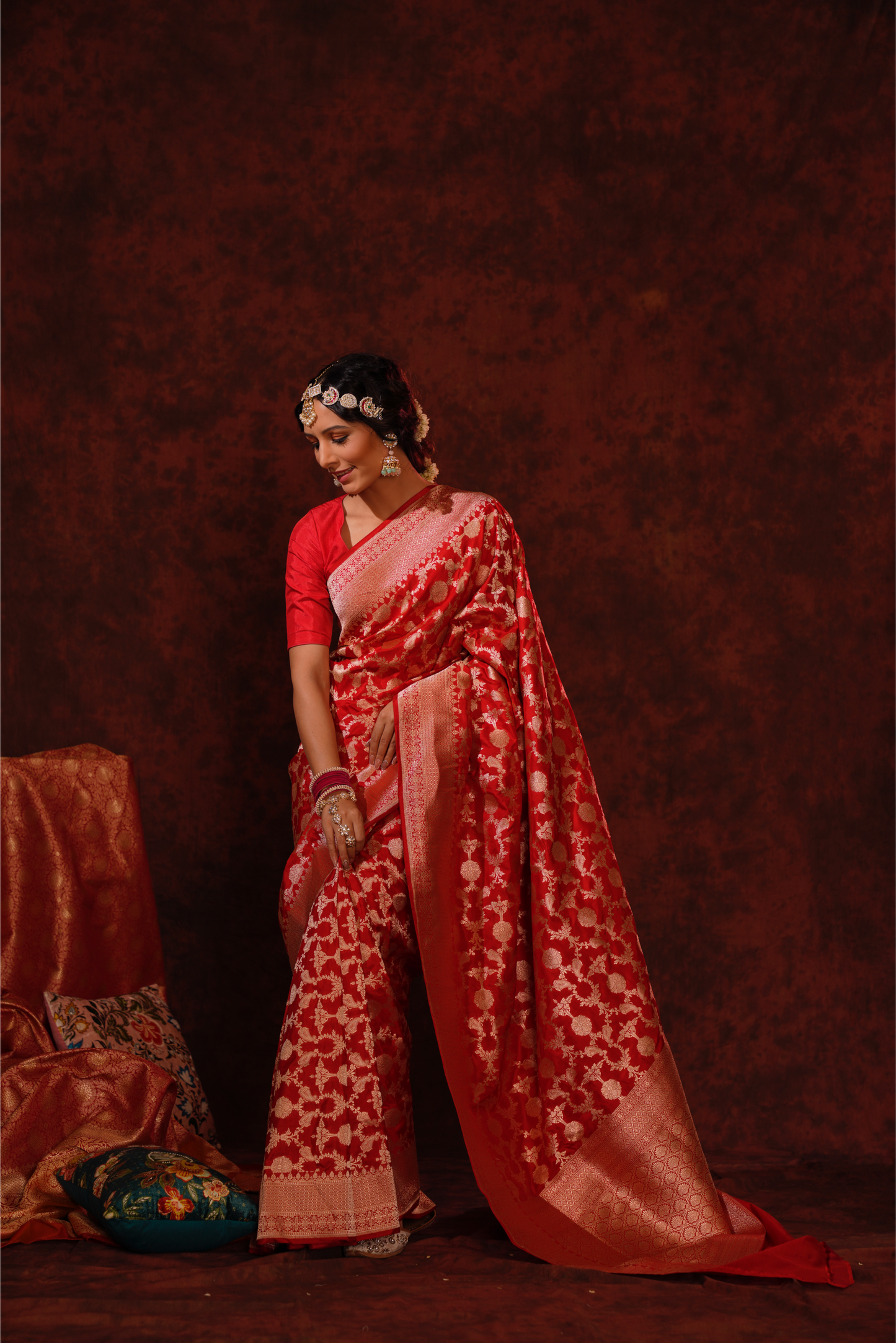 Red Surkh Pure Katan Silk Handloom Banarasi Saree.