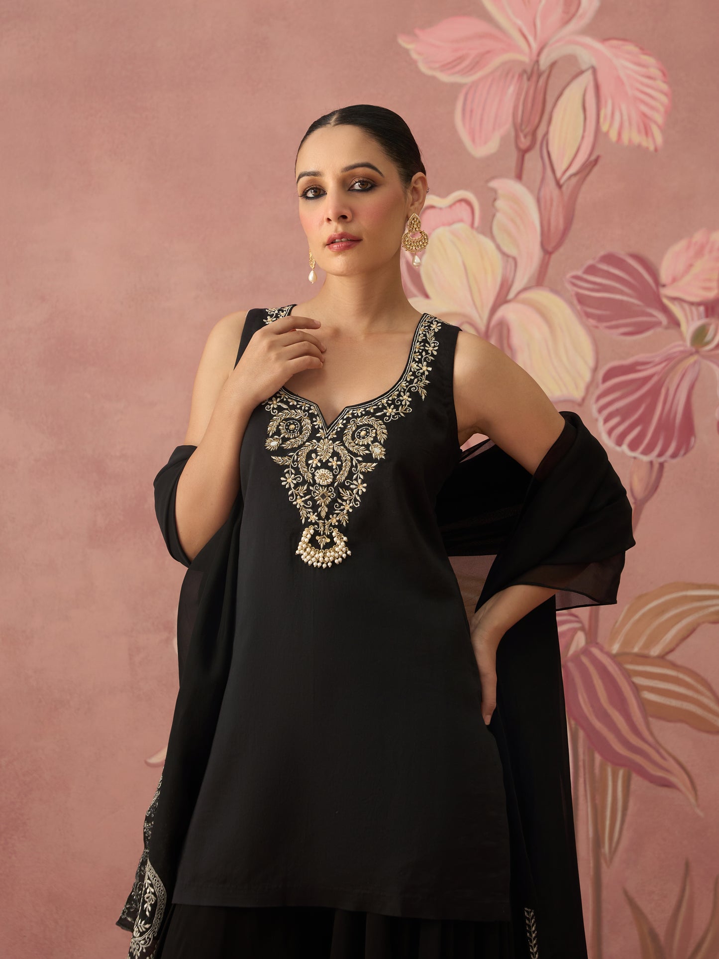 Noorani Black Sharara