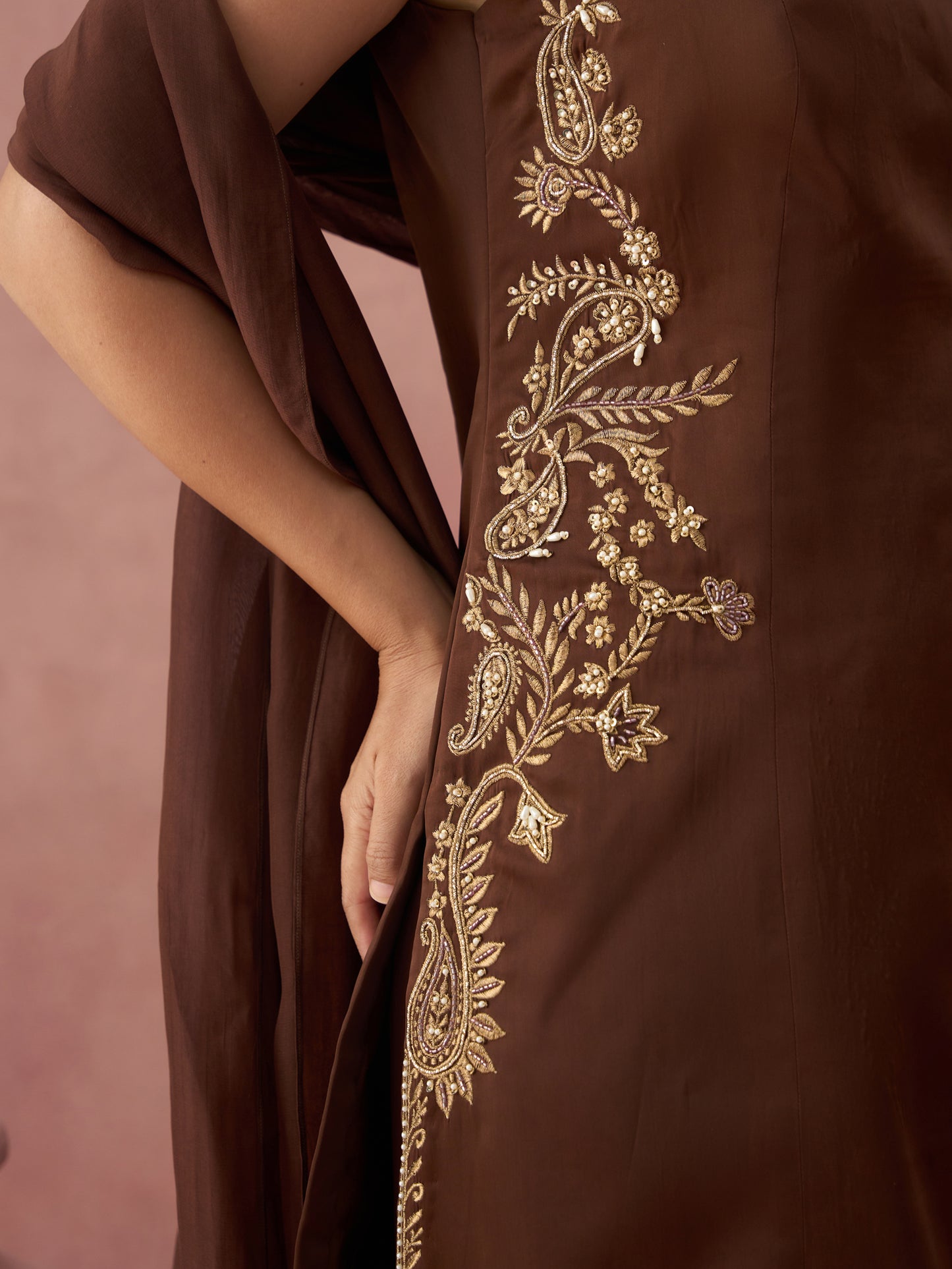 Mehrun Brown Farshi Salwar