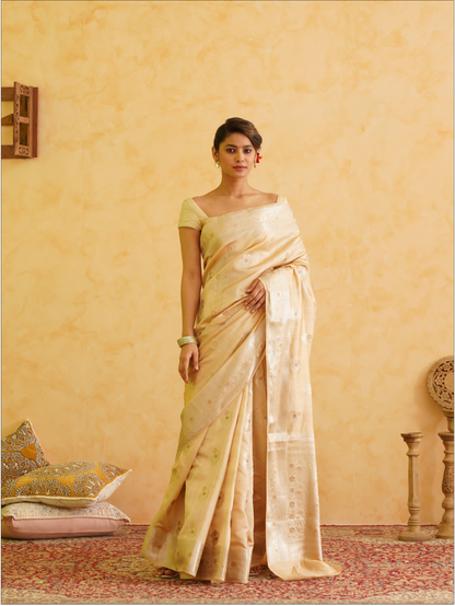 Cream Pure Silk Handloom Meenakari Banarasi Saree