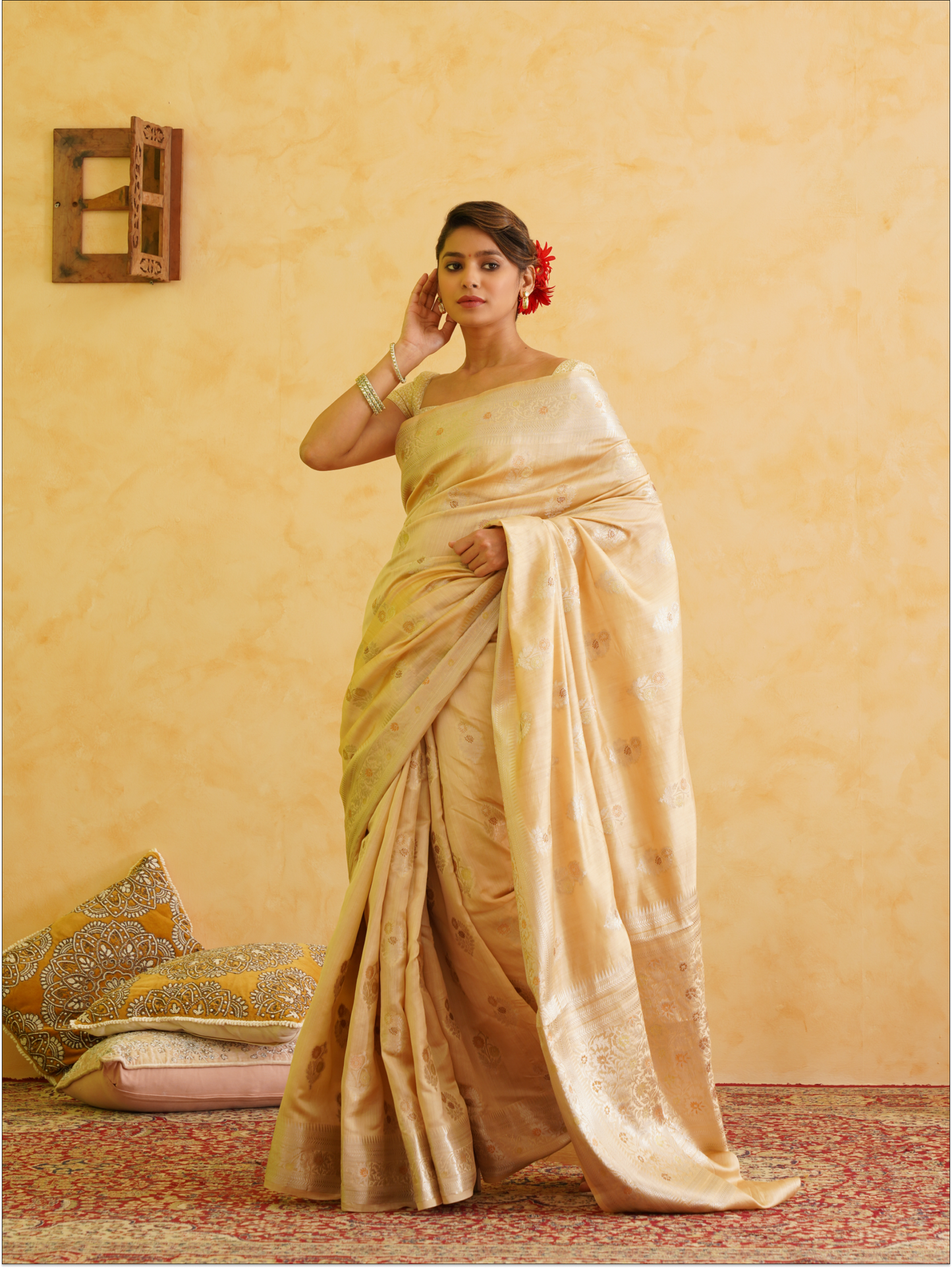 Cream Pure Silk Handloom Meenakari Banarasi Saree