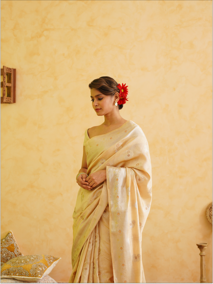 Cream Pure Silk Handloom Meenakari Banarasi Saree