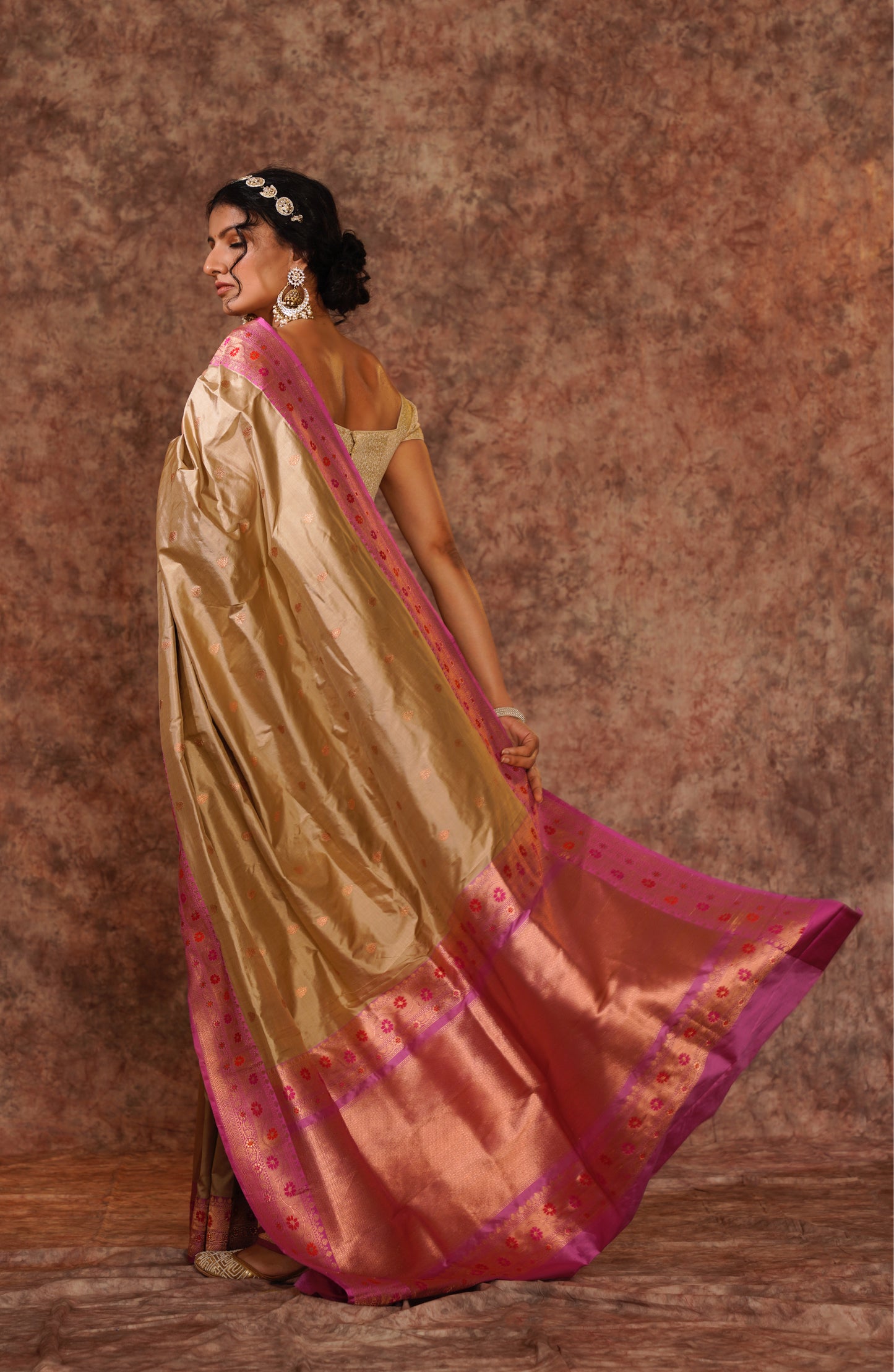 Lilac and golden Pure Katan Silk Handloom Meenakari Banarasi Saree.